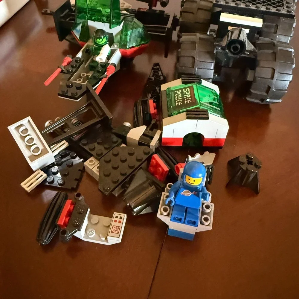 Lego 29 planet system